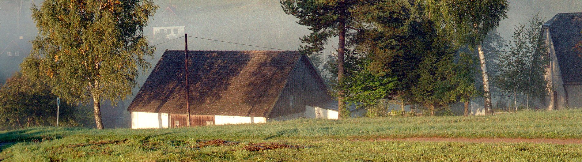 Ranní mlha nad Hlavňovem